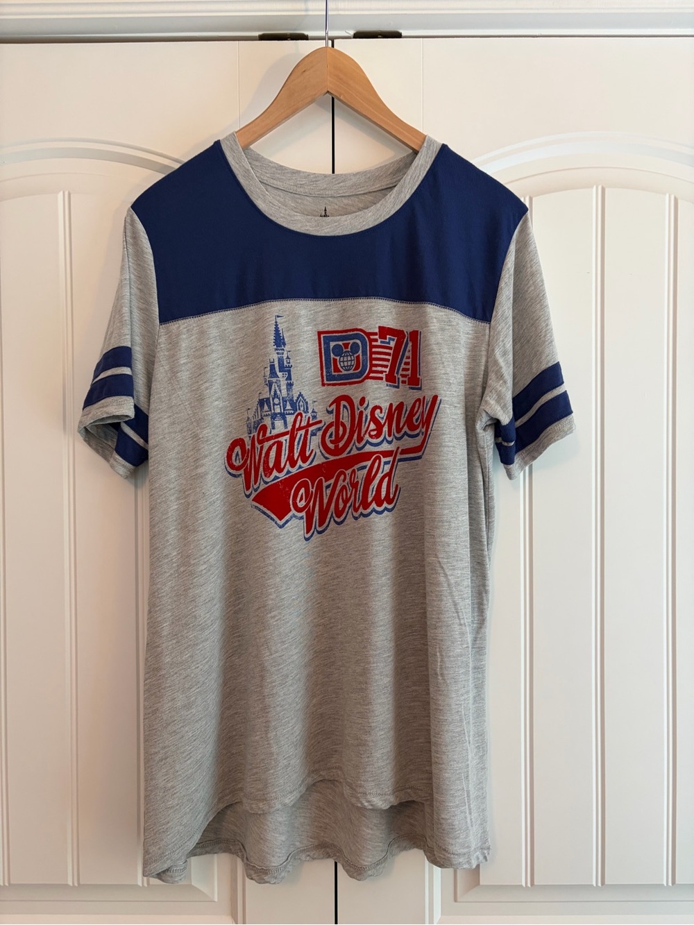 Disney Parks Walt Disney World D 71 Retro Style Shirt Blue Grey Red Size 2XL